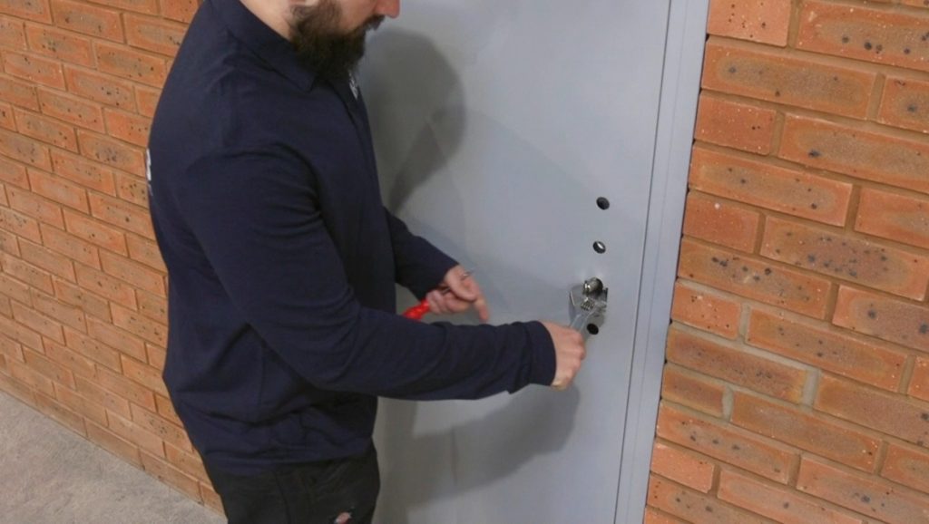 Replacing Old Door Handles - a detailed How To Guide
